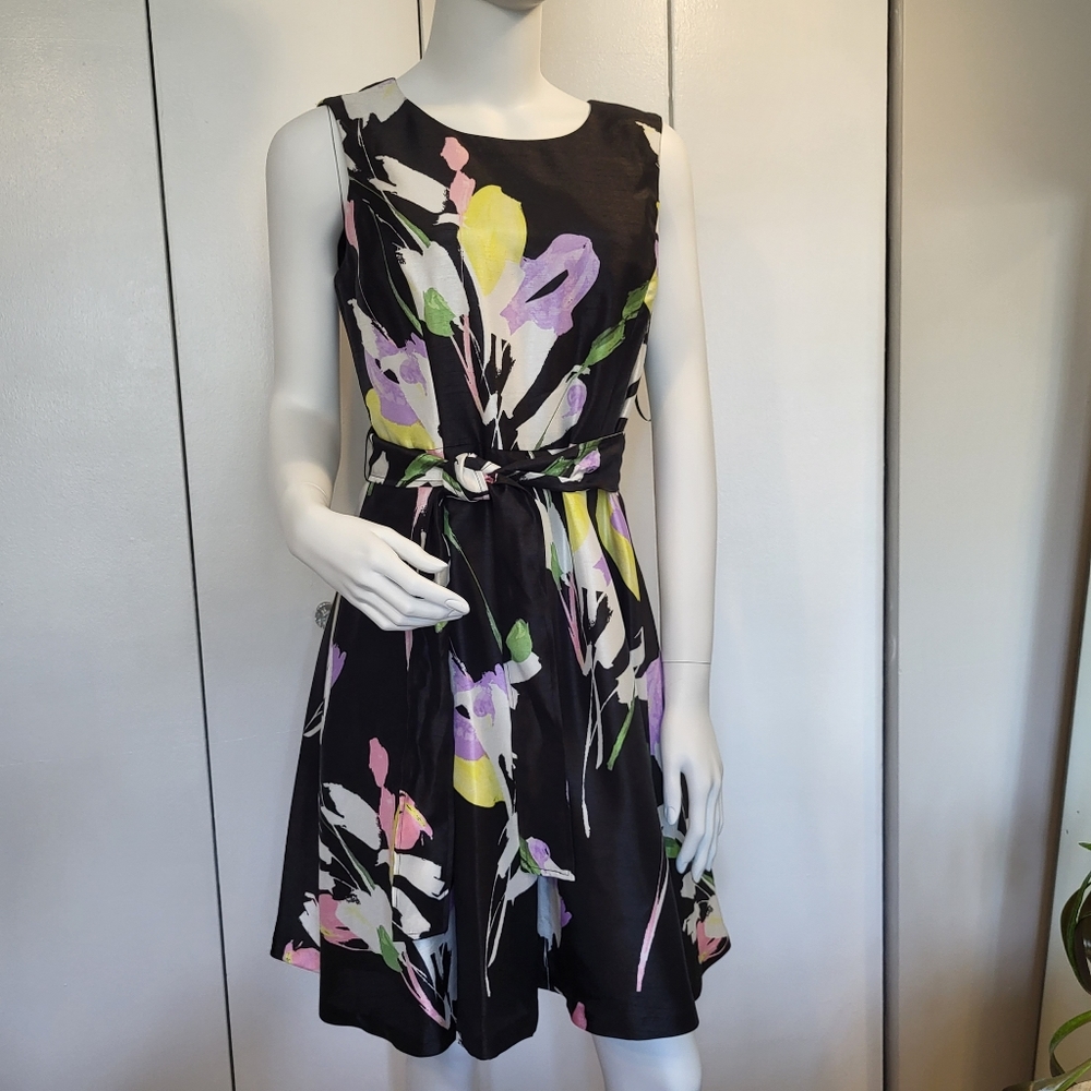 Nine West belted knee length black floral sleeveless Garden Party Feminine Dress